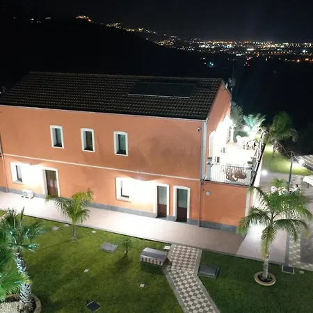 Arcobaleno Dell'etna Alloggio per agriturismo *